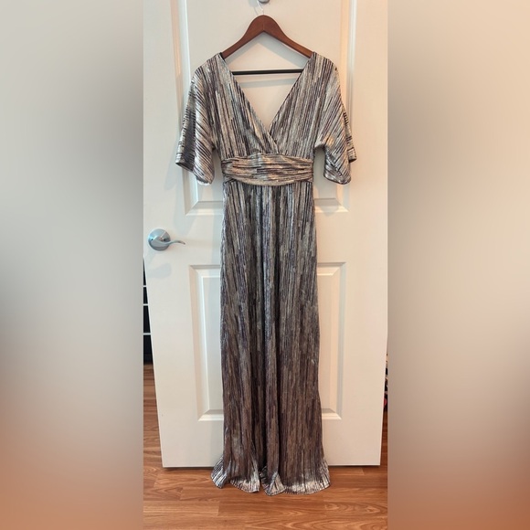 NWT Lilly Pulitzer  PARIGI MAXI DRESS IN GOLD METALLIC ROPE STRIPE BERRY CRINKLE - Picture 6 of 16